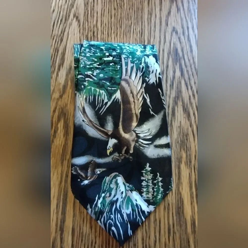 Renaissance tie 